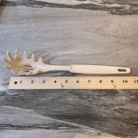 Vintage EKCO USA Pasta Server Spaghetti Fork Cream Plastic Utensil Dishwasher... - Picture 3 of 5